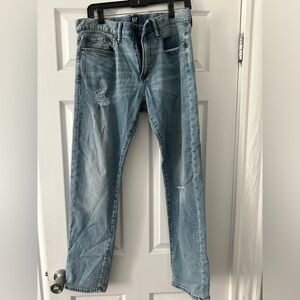 Gap Men’s Slim Fit Light Wash Ripped Jeans - Size 32x30